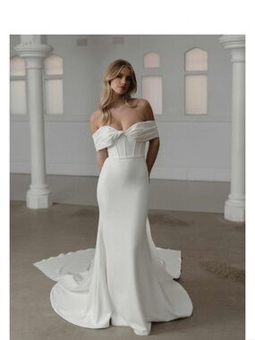 Brand New Madi Lane Soren Wedding Dress